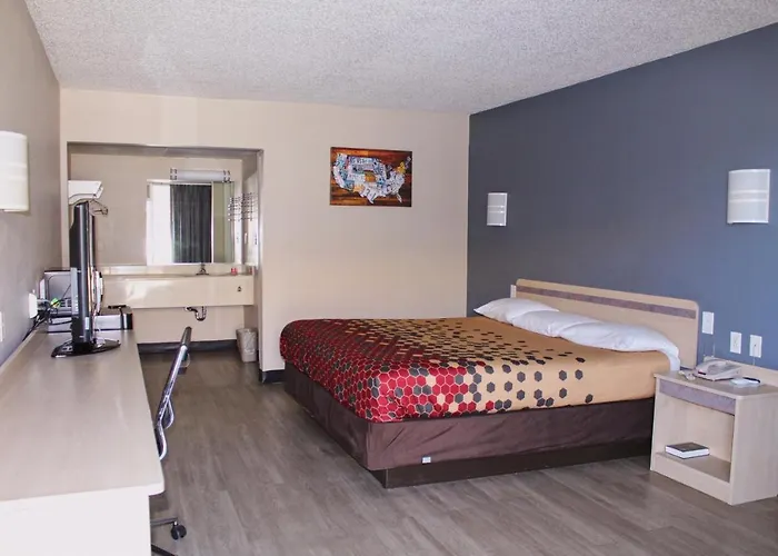 Econo Lodge Paducah West I-24